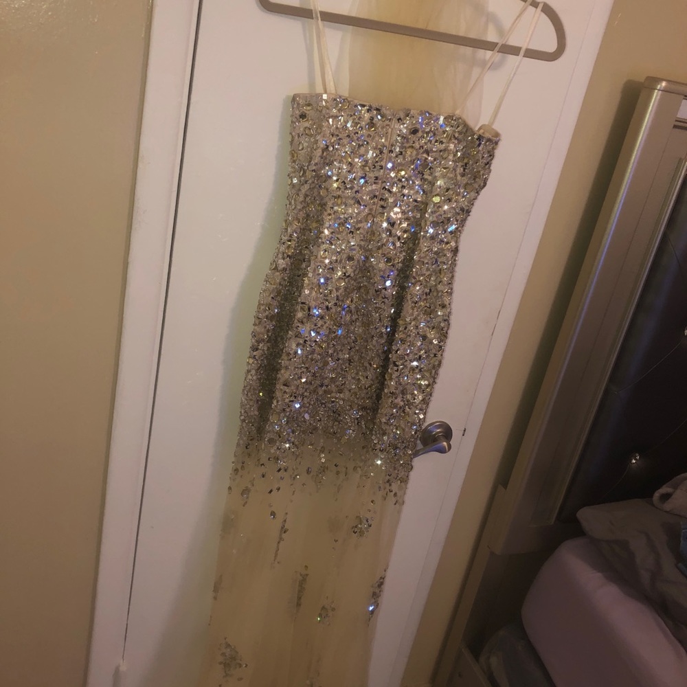 Prom/Hoco dress - Picture 1 of 8